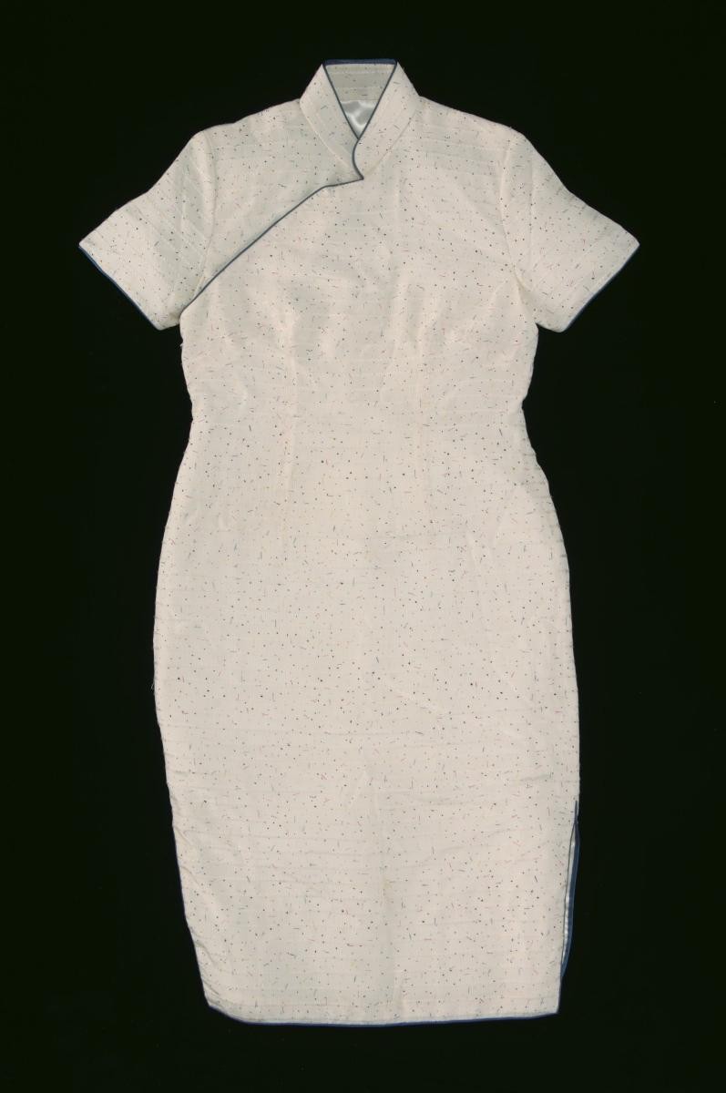 Cheongsam worn by Kwa Geok Choo during the swearing in ceremony of Lee Hsien Loong as Prime Minister