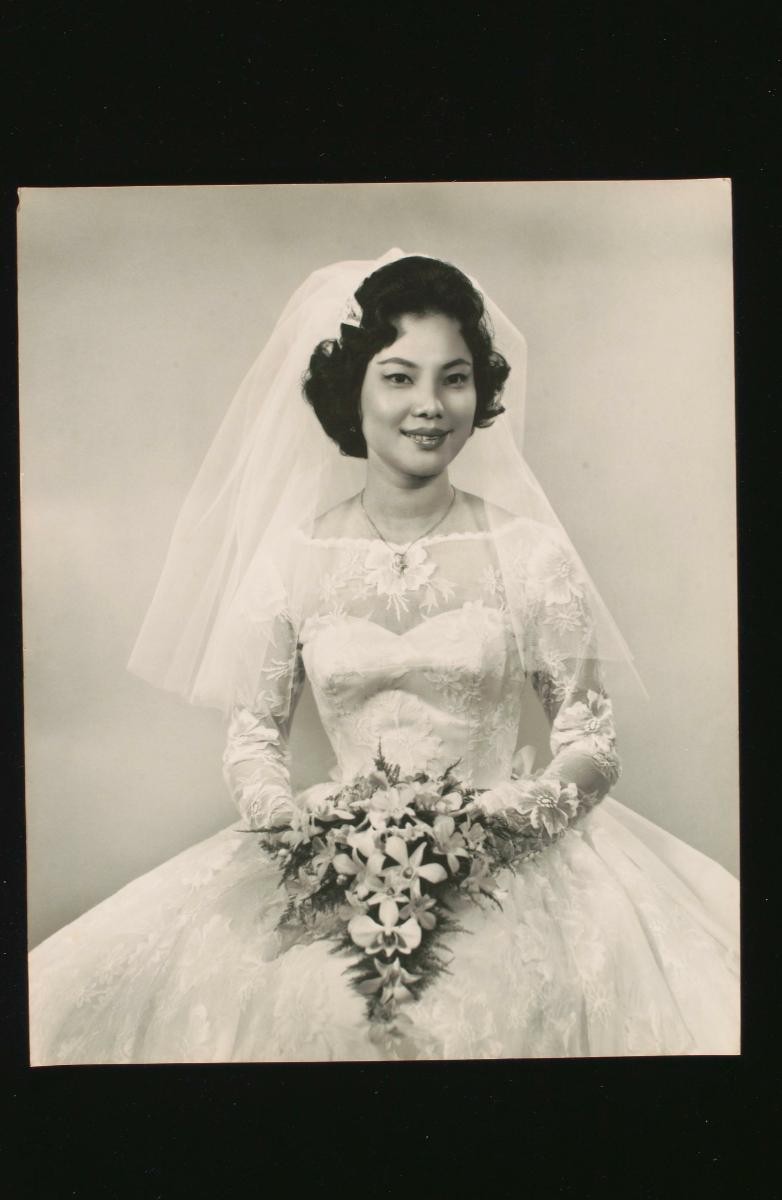 Portrait of a Chinese bride