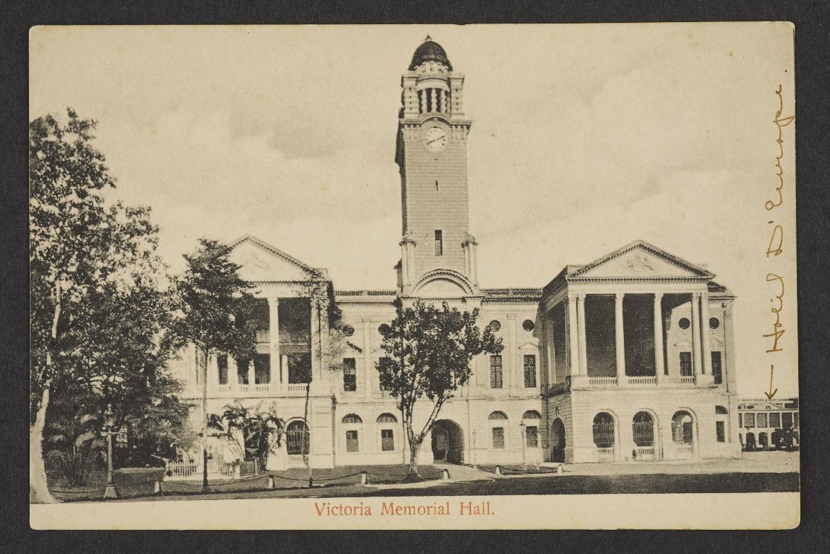 Postcard titled 'Victoria Memorial Hall'