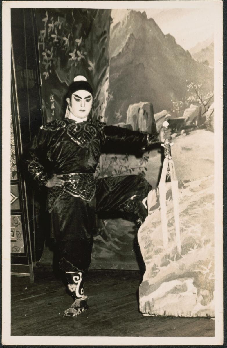 A Chinese opera actor