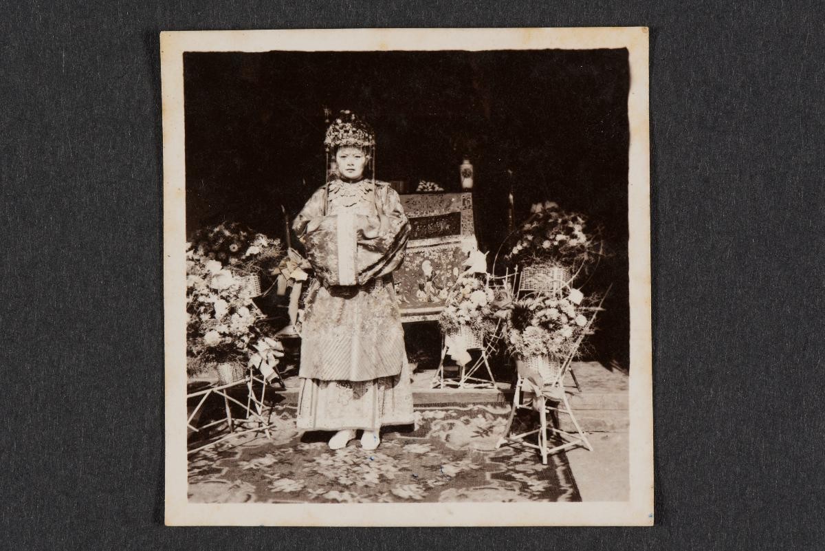 10 photographs from an album (B4860)