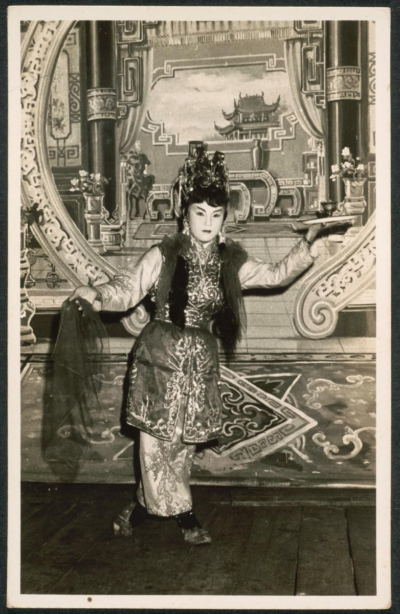 A Chinese opera actress