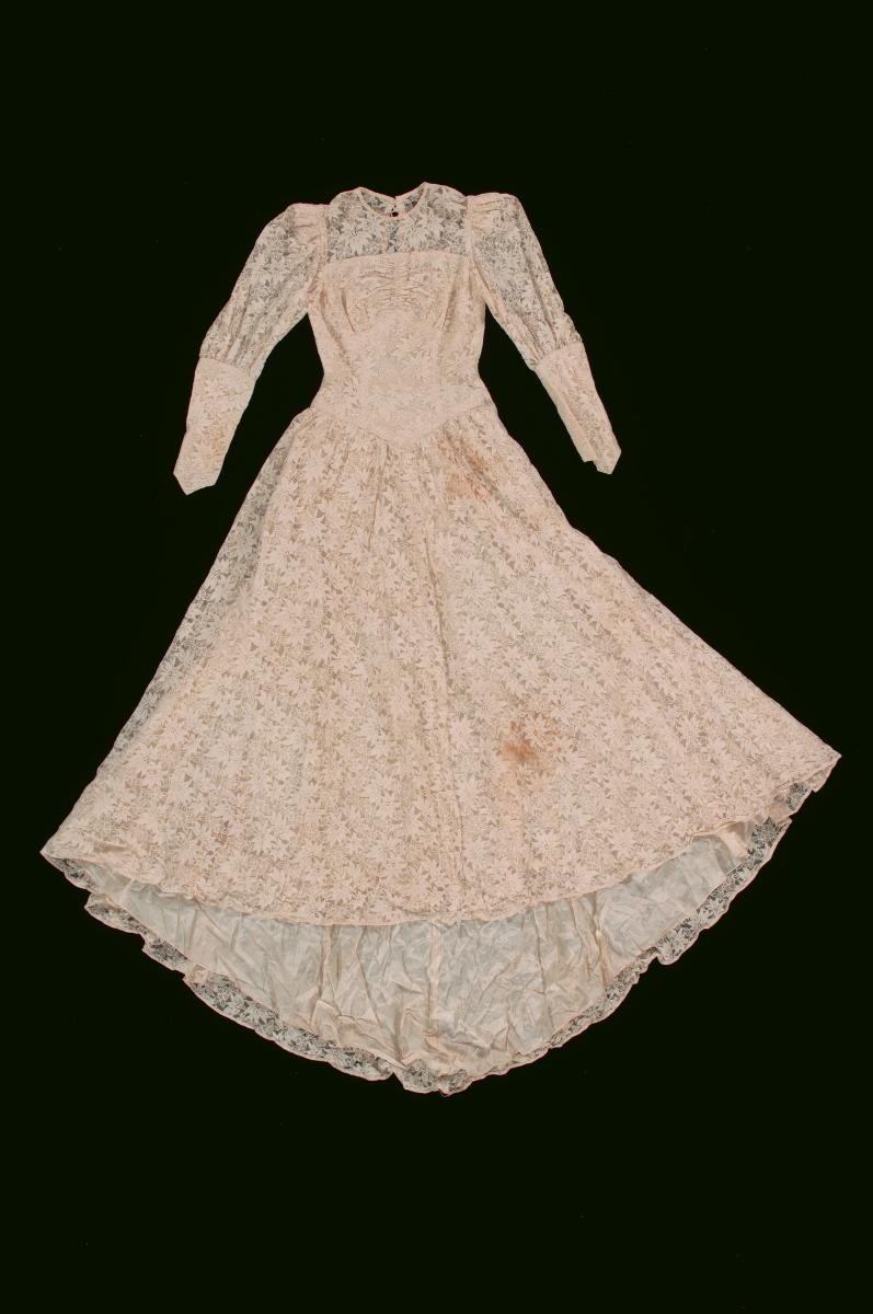 Wedding gown