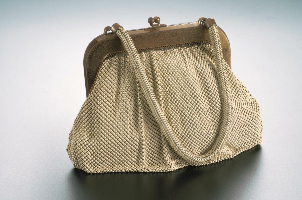 Mesh handbag