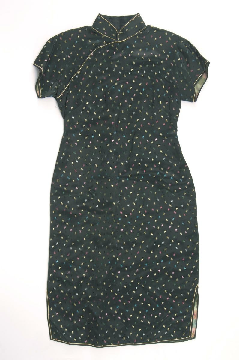 Black brocade cheongsam with leaves motif all over