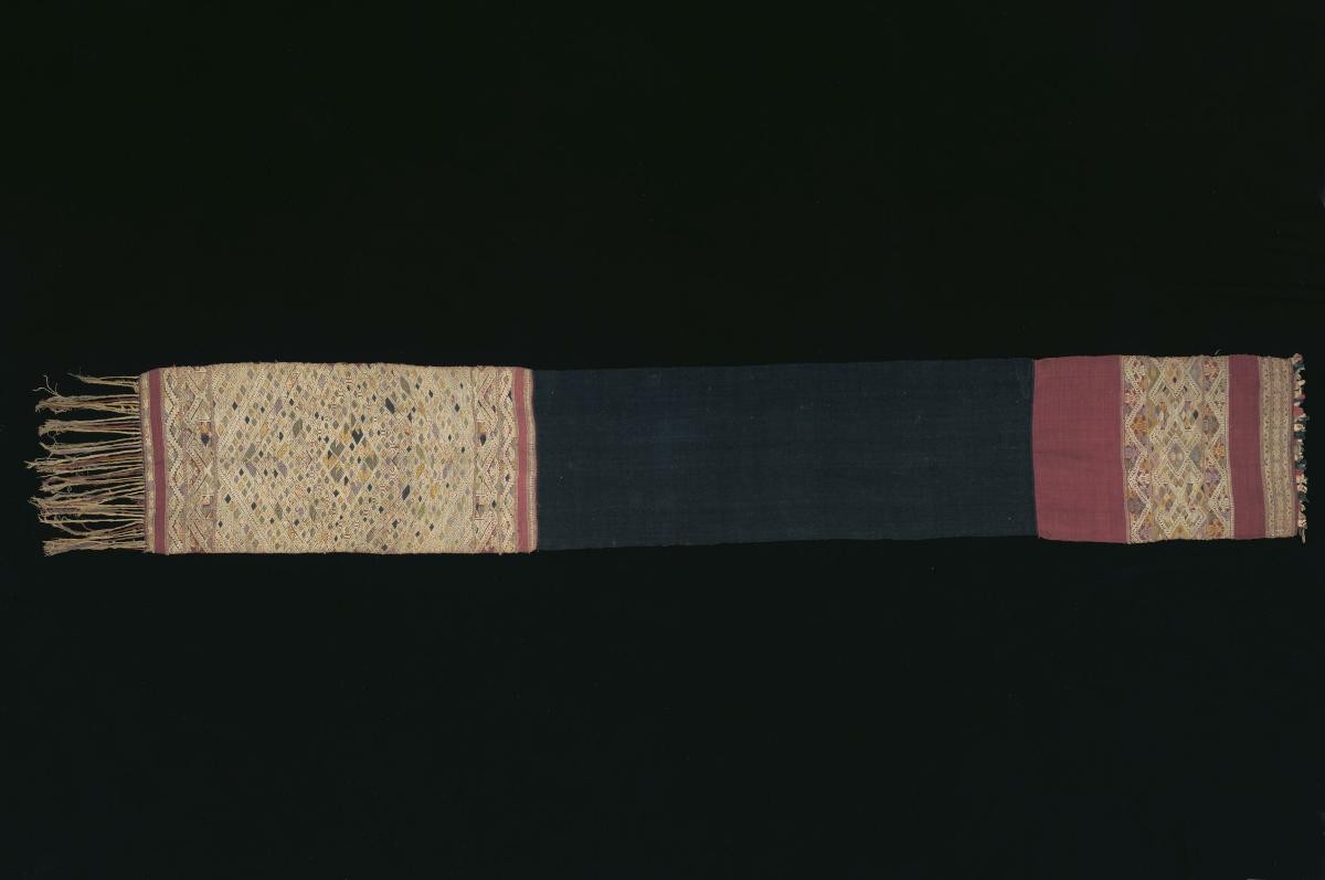 Shoulder cloth