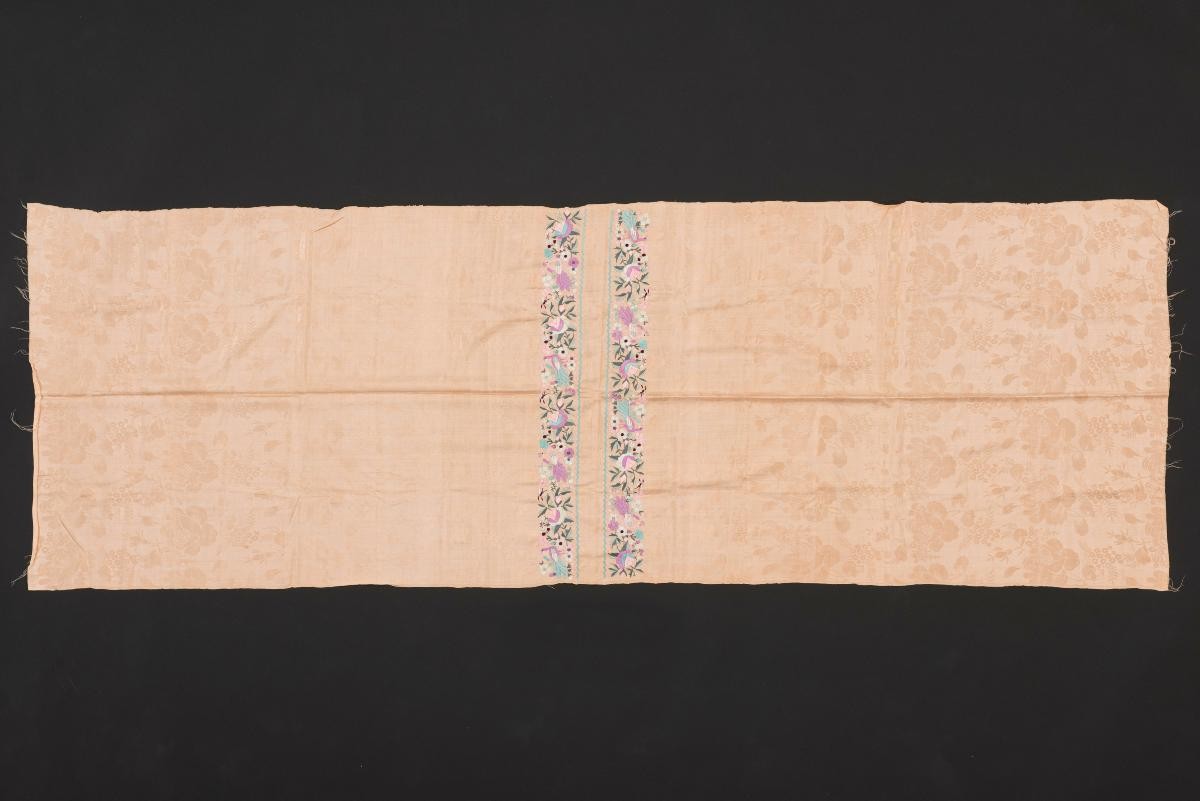 Parsi Ijar Cloth