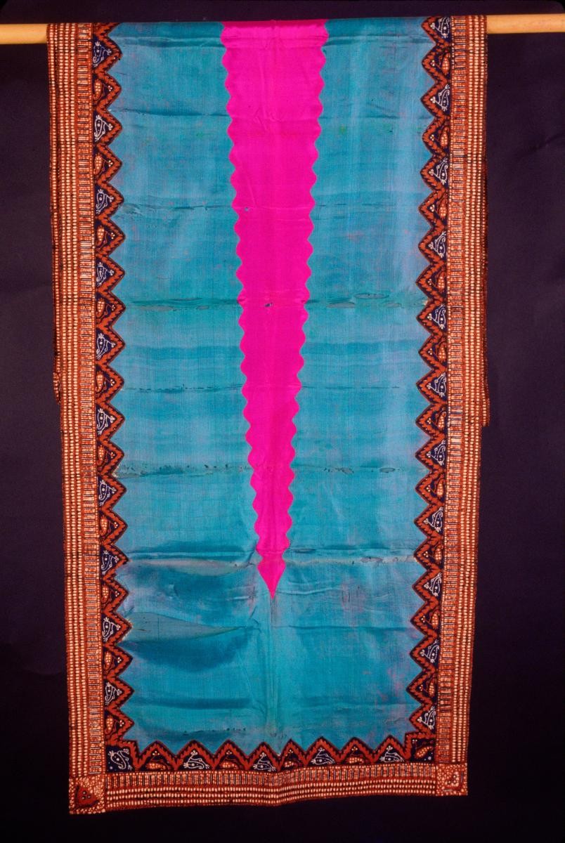 Breast cloth