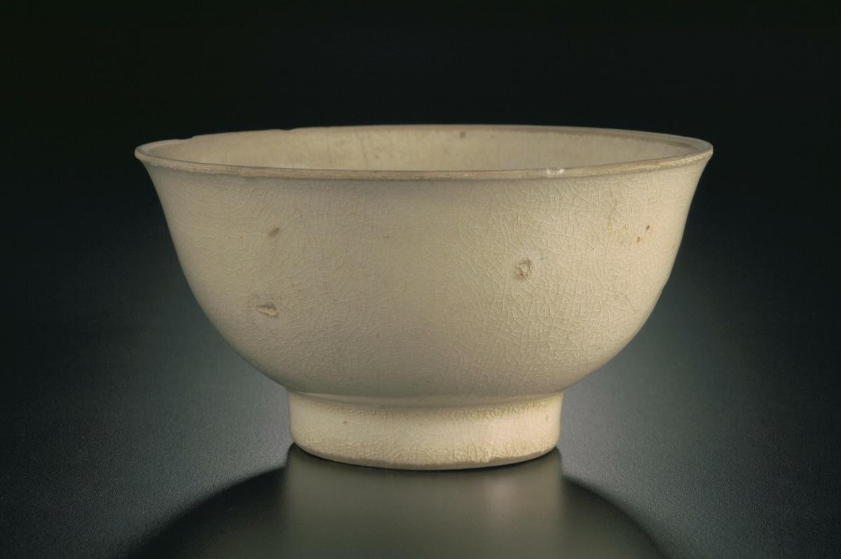 White bowl
