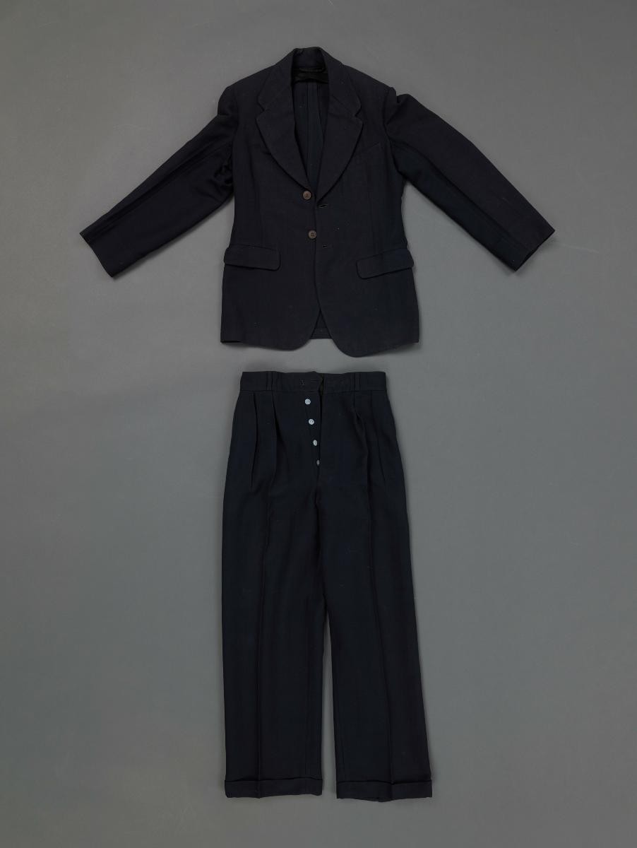 Suit