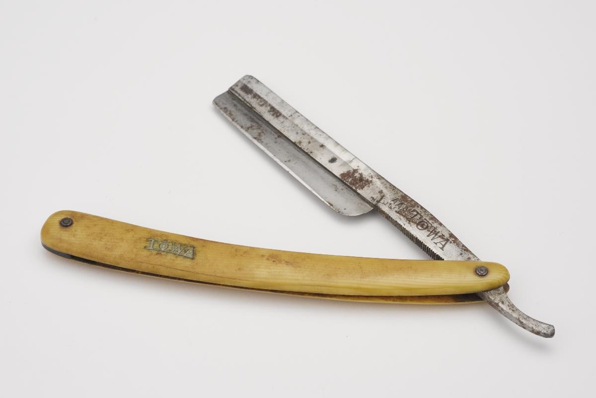 Towa razor