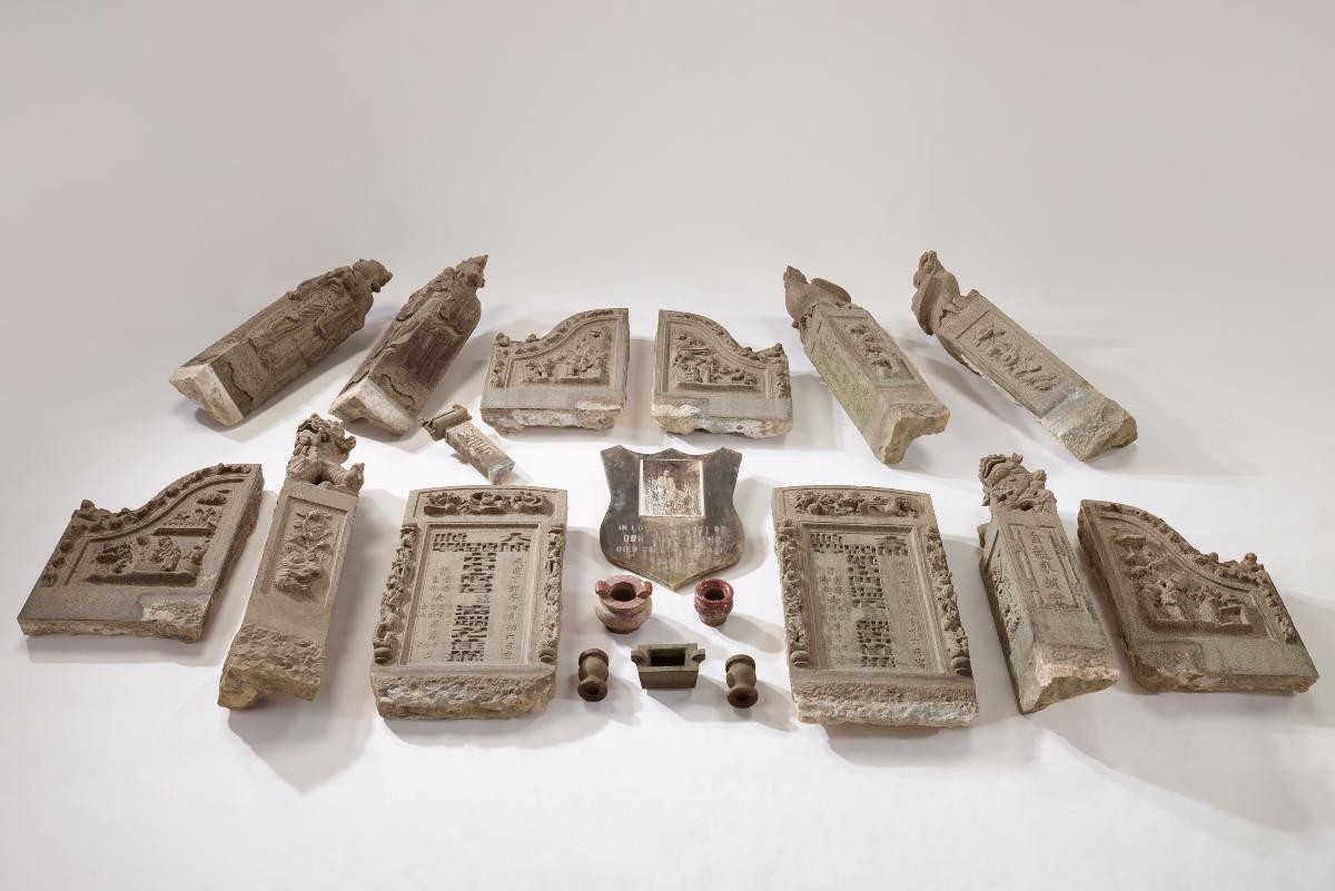 Joint tombstones of Mr and Mrs Tok Cheng Tuan