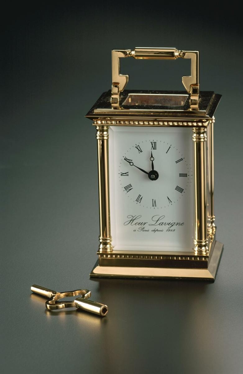 Hour Lavigne carriage clock with key