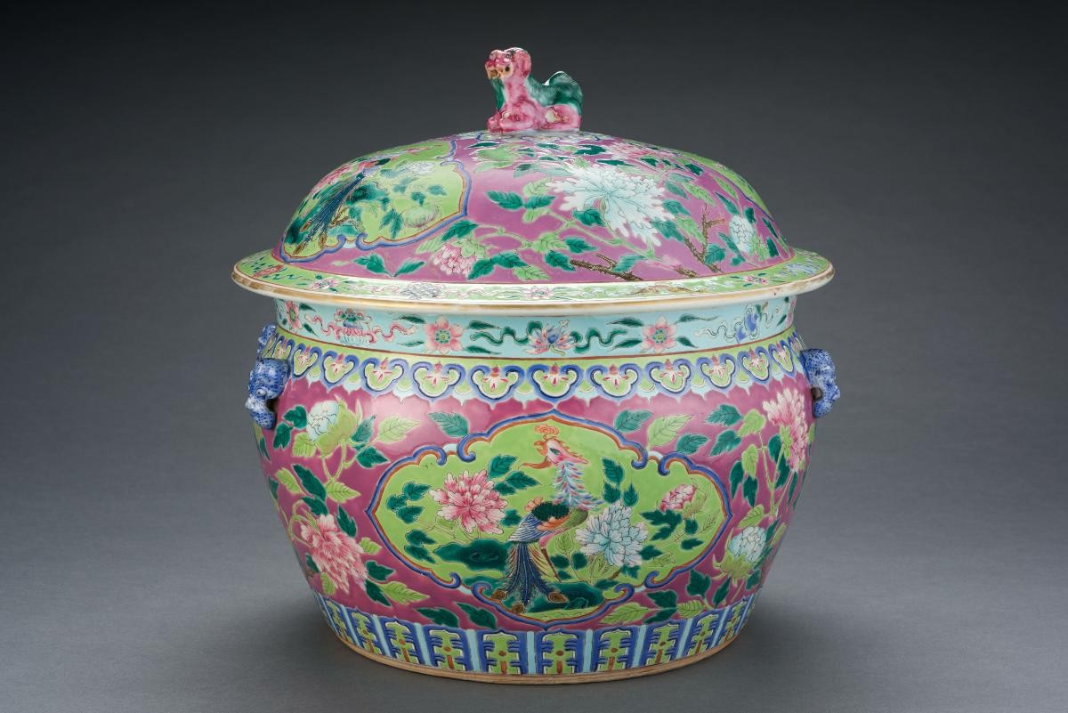 Large pink kamcheng
