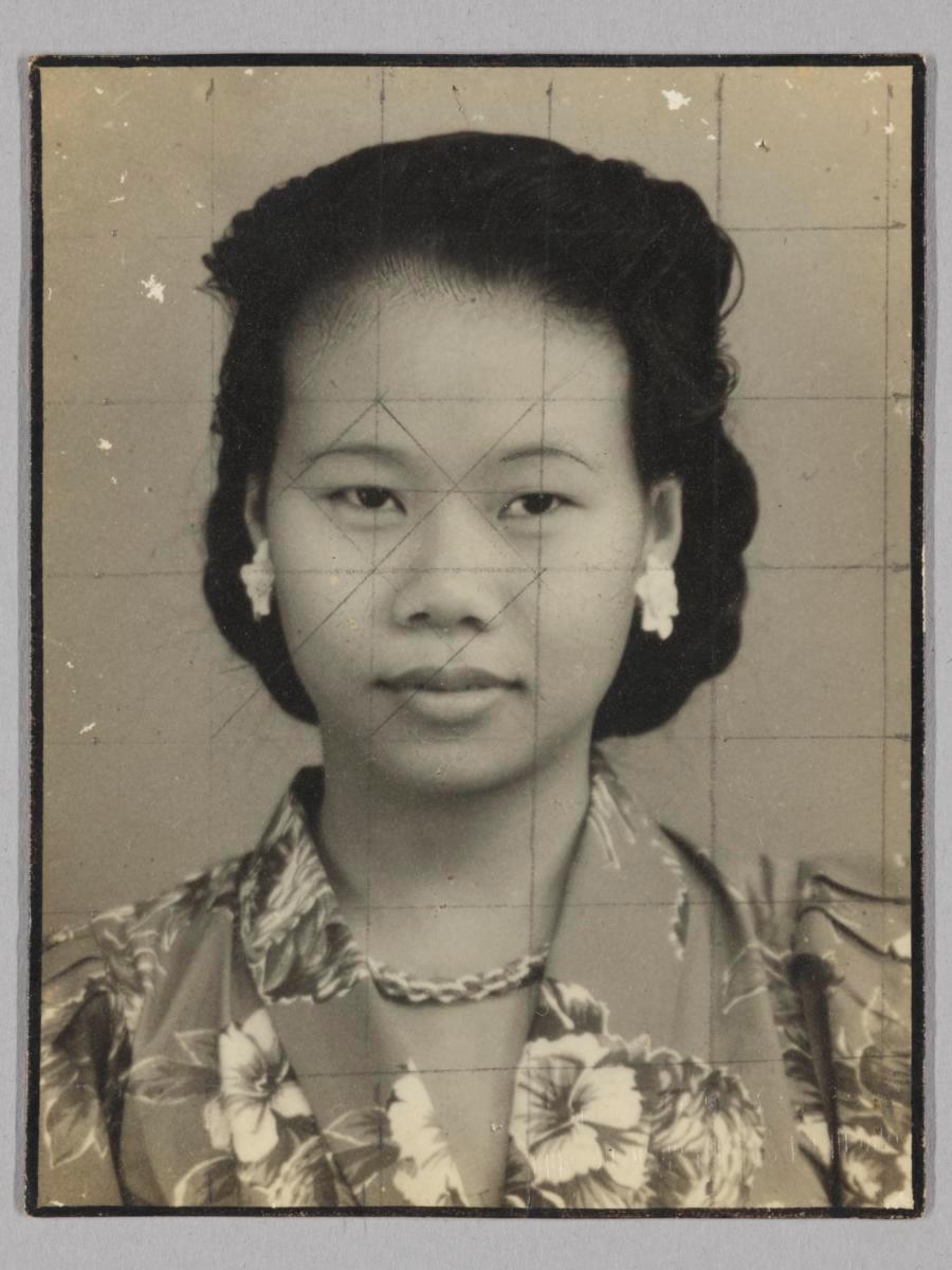 Black and white passport photograph of Nona Asiah