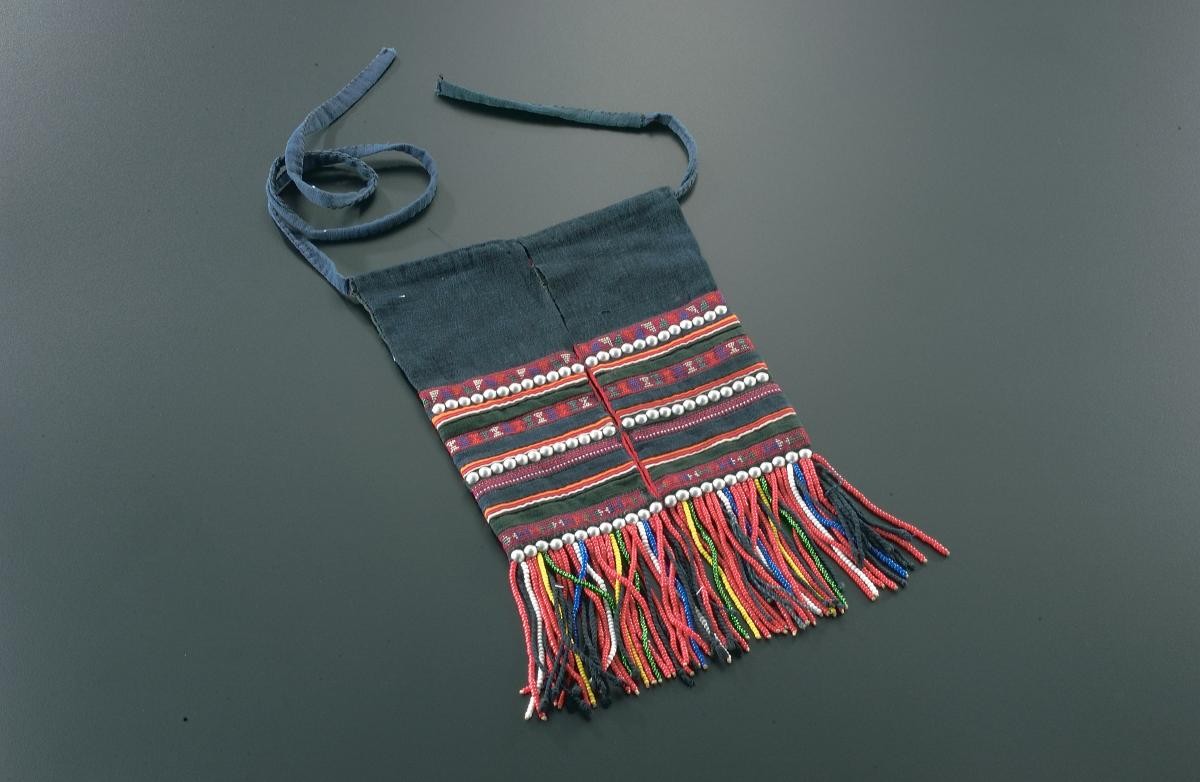 Skirt ornament
