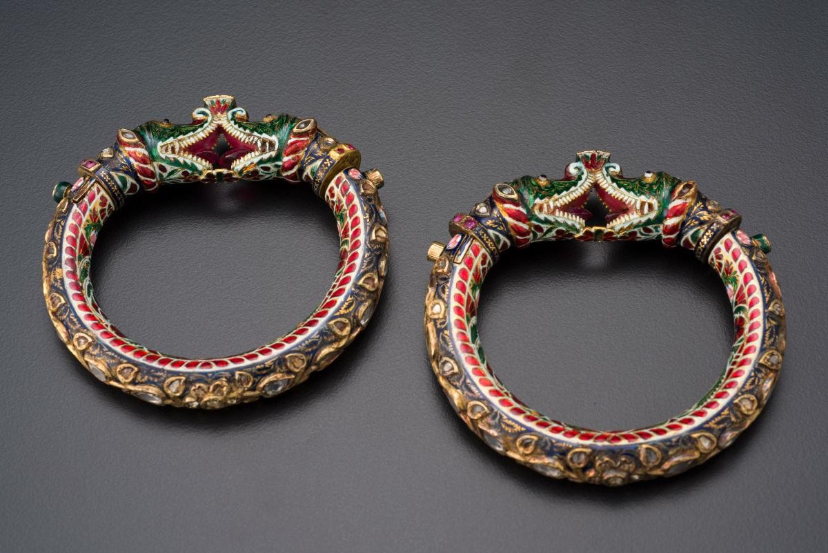 Makara headed bangles