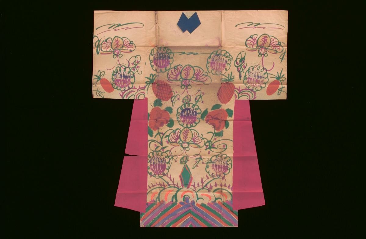 Paper Planes Robe A paper robe with patterns