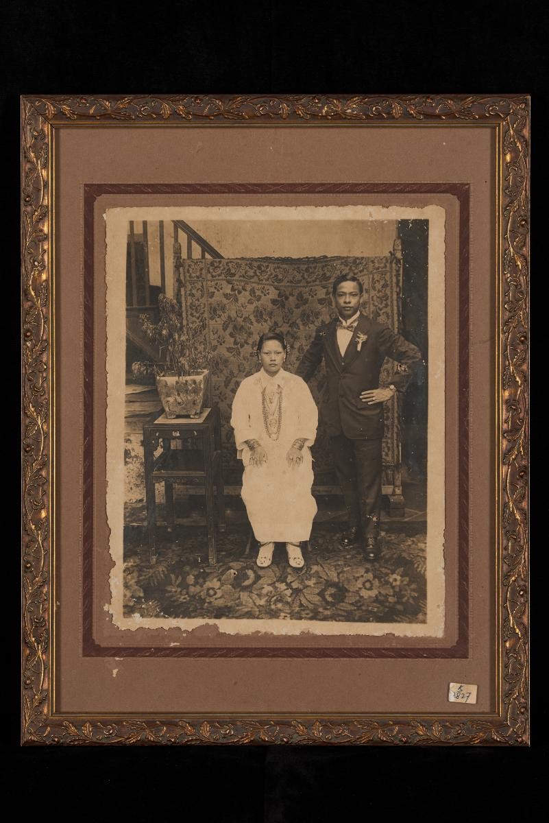 Photograph of a Peranakan couple