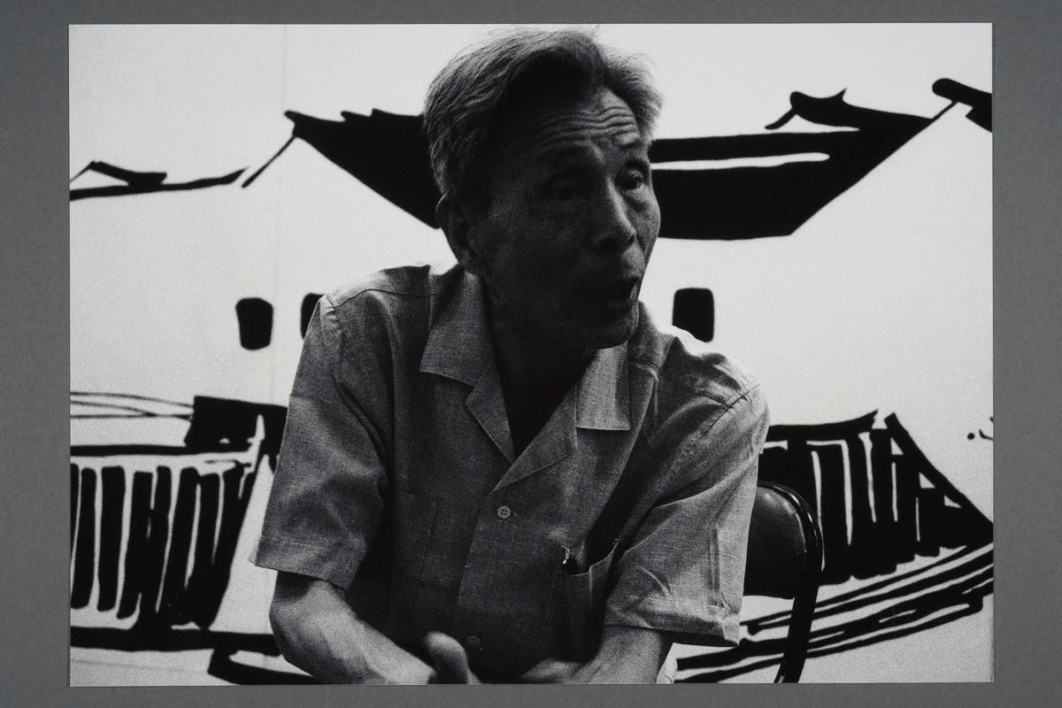 #2 of 2 - Soobin Gallery organizes the exhibition Wu Guanzhong: Forty Years of Sketches, in Singapore, 1993. 斯民艺苑举办吴冠中《四十年速写展》。1993年,于新加坡。