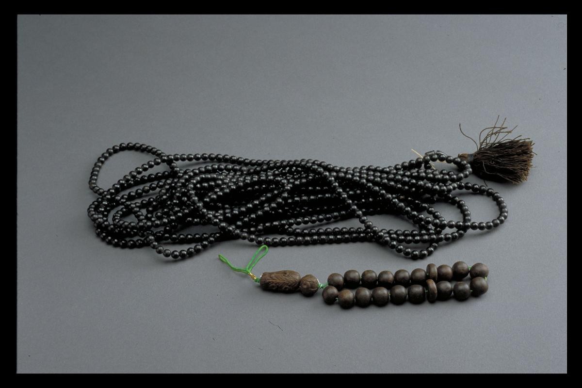 Prayer beads