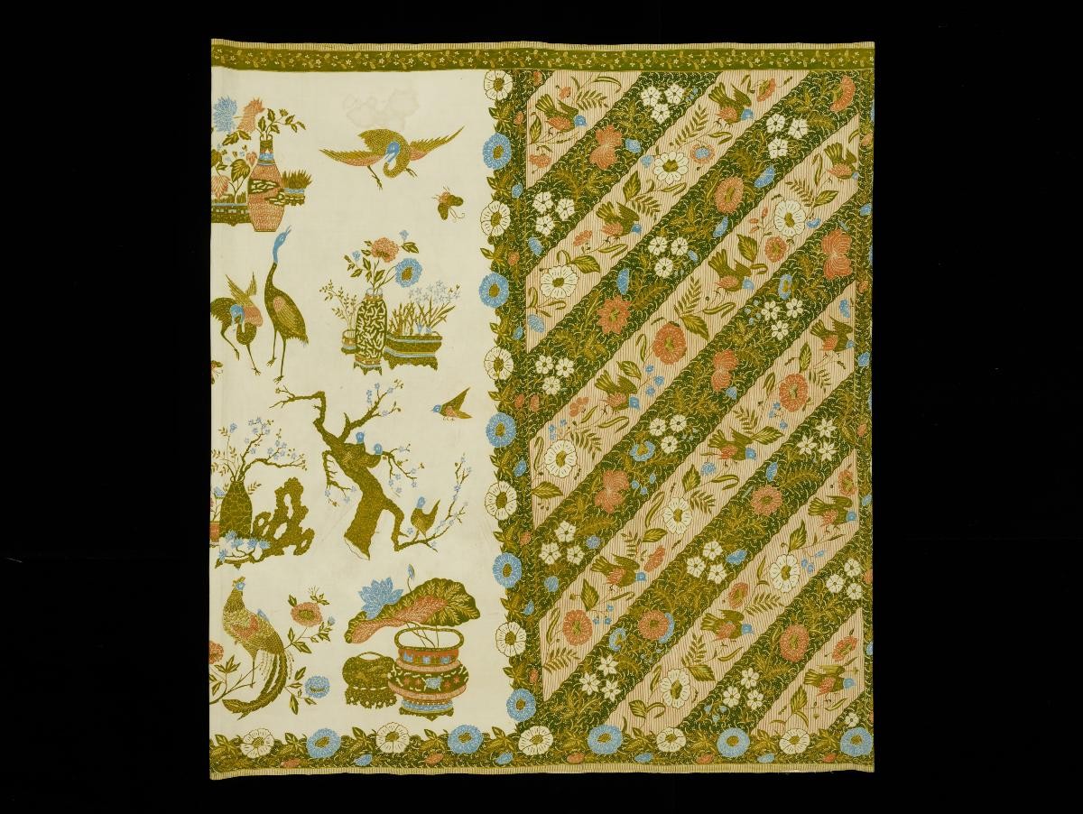 Sarong batik tulis gerus (woman’s skirt cloth)