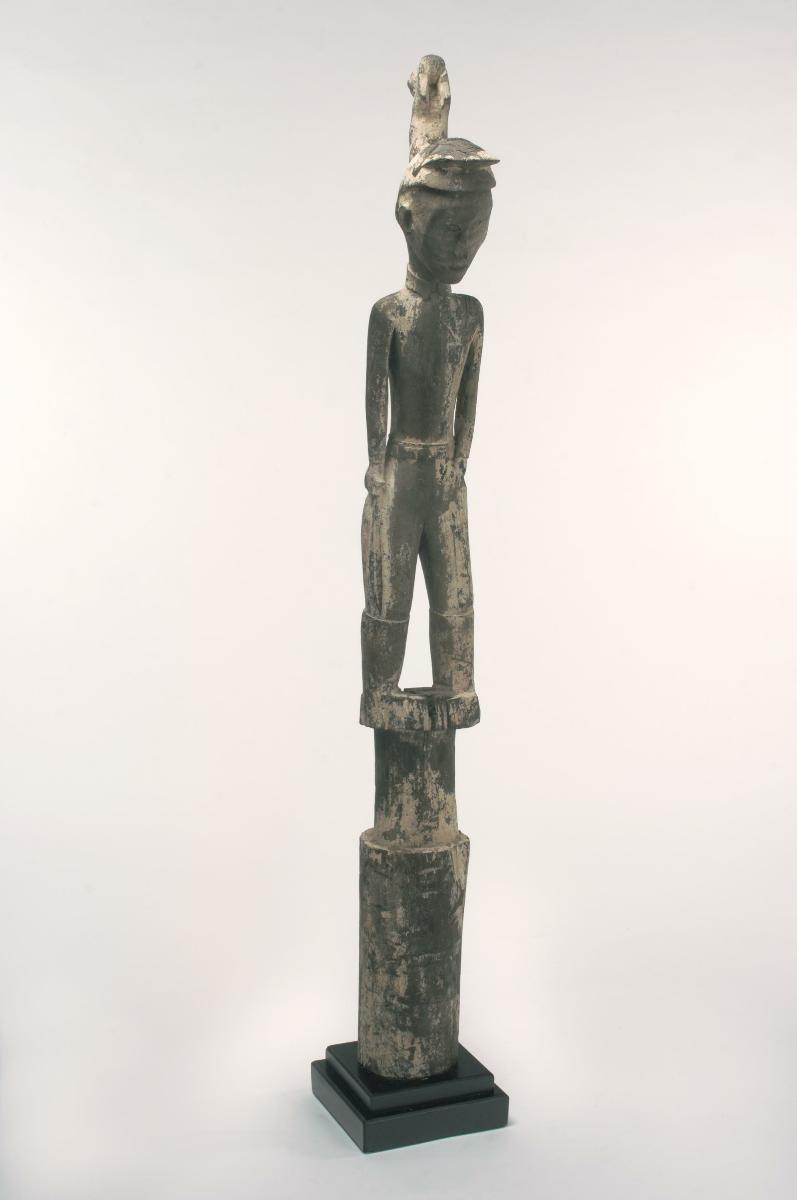 Protective figure dressed in (Dutch Colonial) military uniform