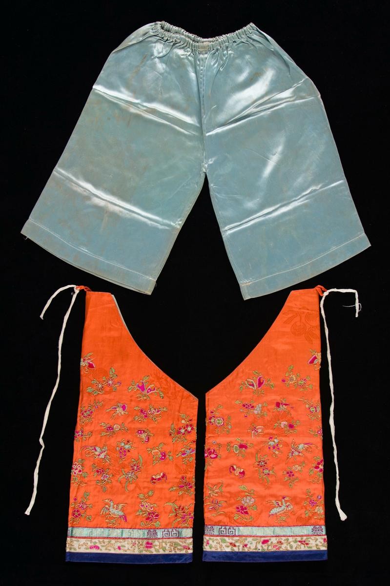 Embroidery trousers for a child