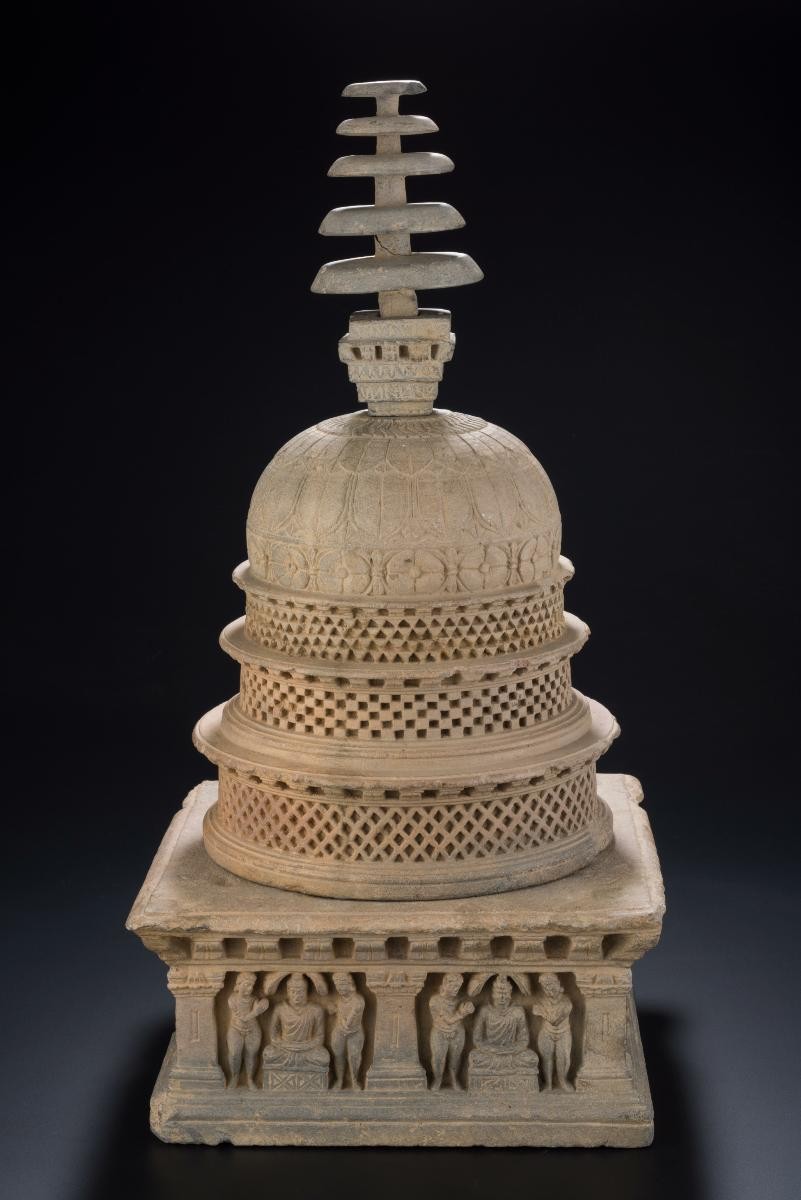 Relic stupa