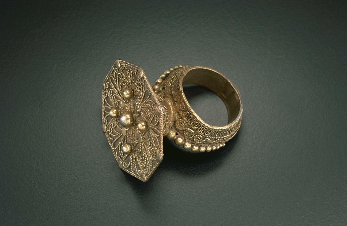 Ring