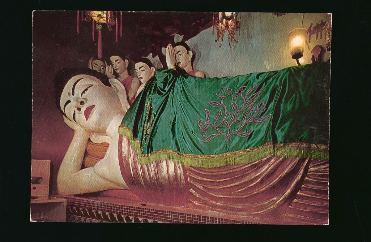 Statue of the Reclining Buddha in the Sakya Muni Buddha Gaya Temple
