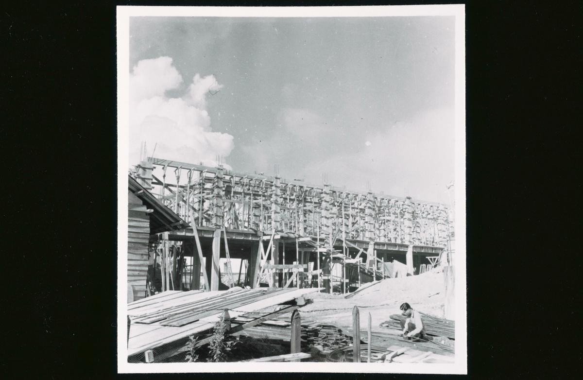 Yeung Ching School in construction