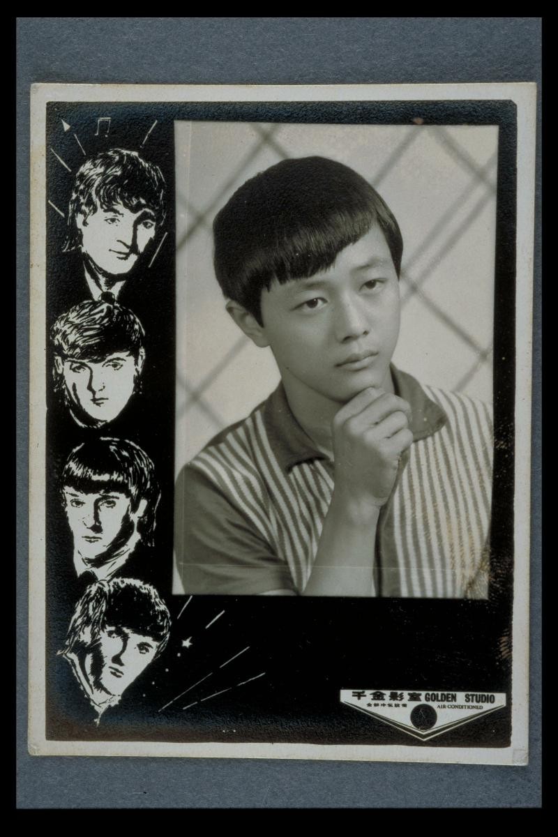 Half-portrait of a young Chinese man