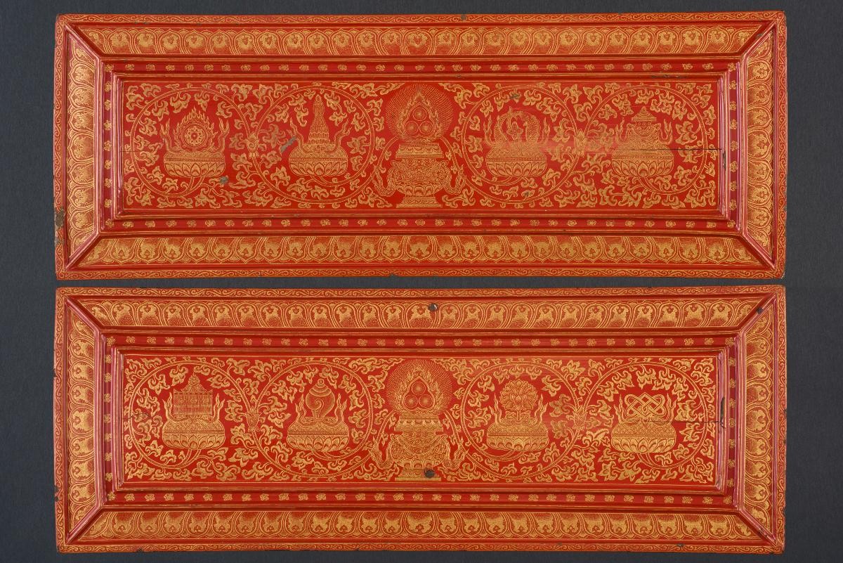 Pair of lacquer sutra covers