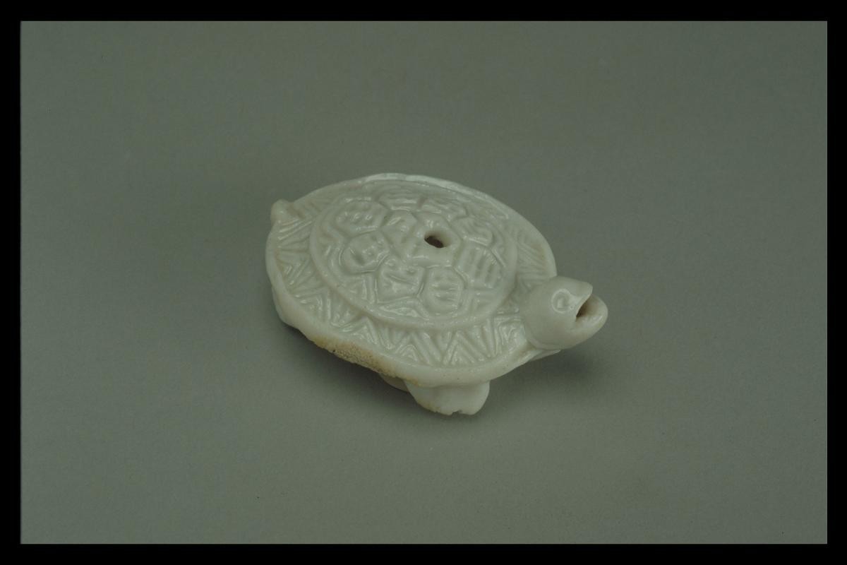 Turtle-shaped water dropper
