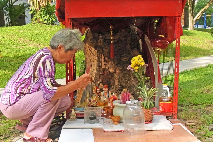 Small Sacred Spaces