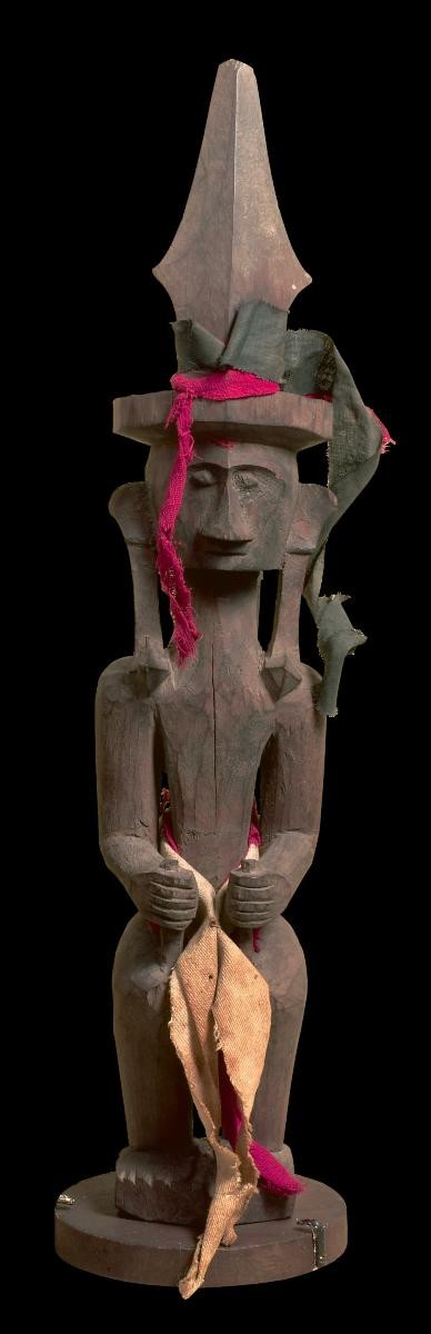 Wooden ancestral carving