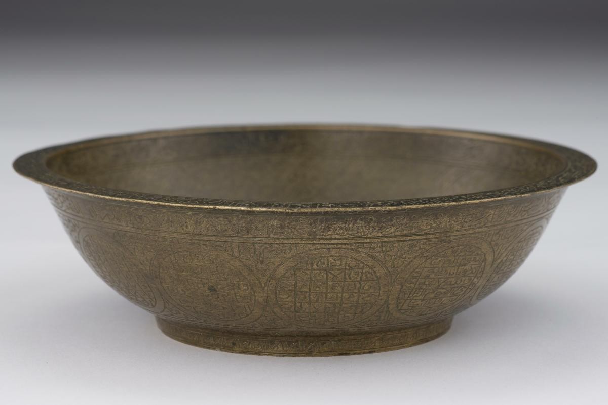 Divination bowl