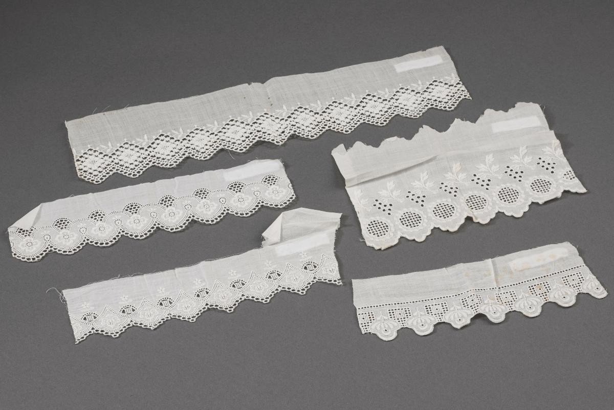 Group of 5 laces
