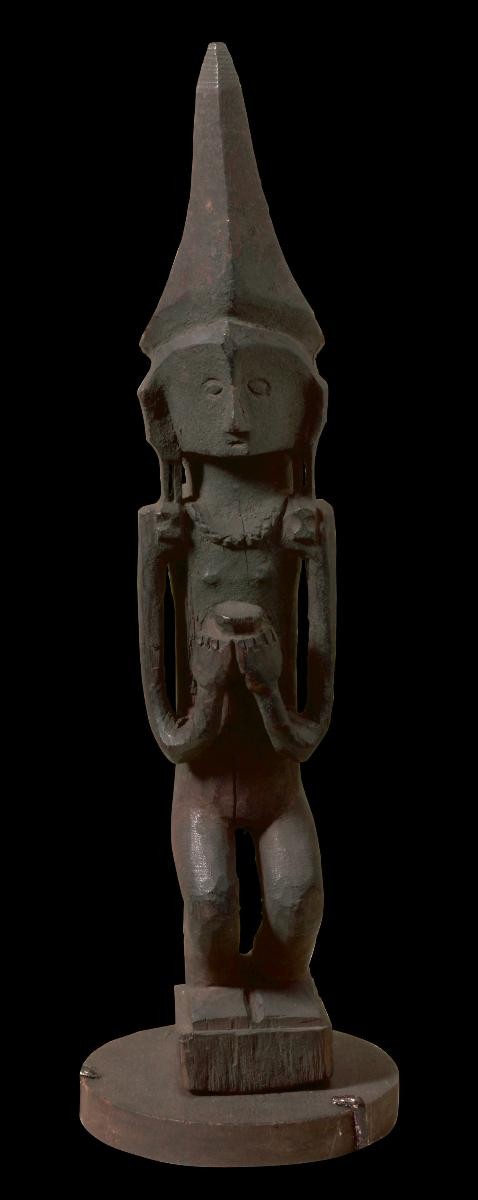 Wooden ancestor carving