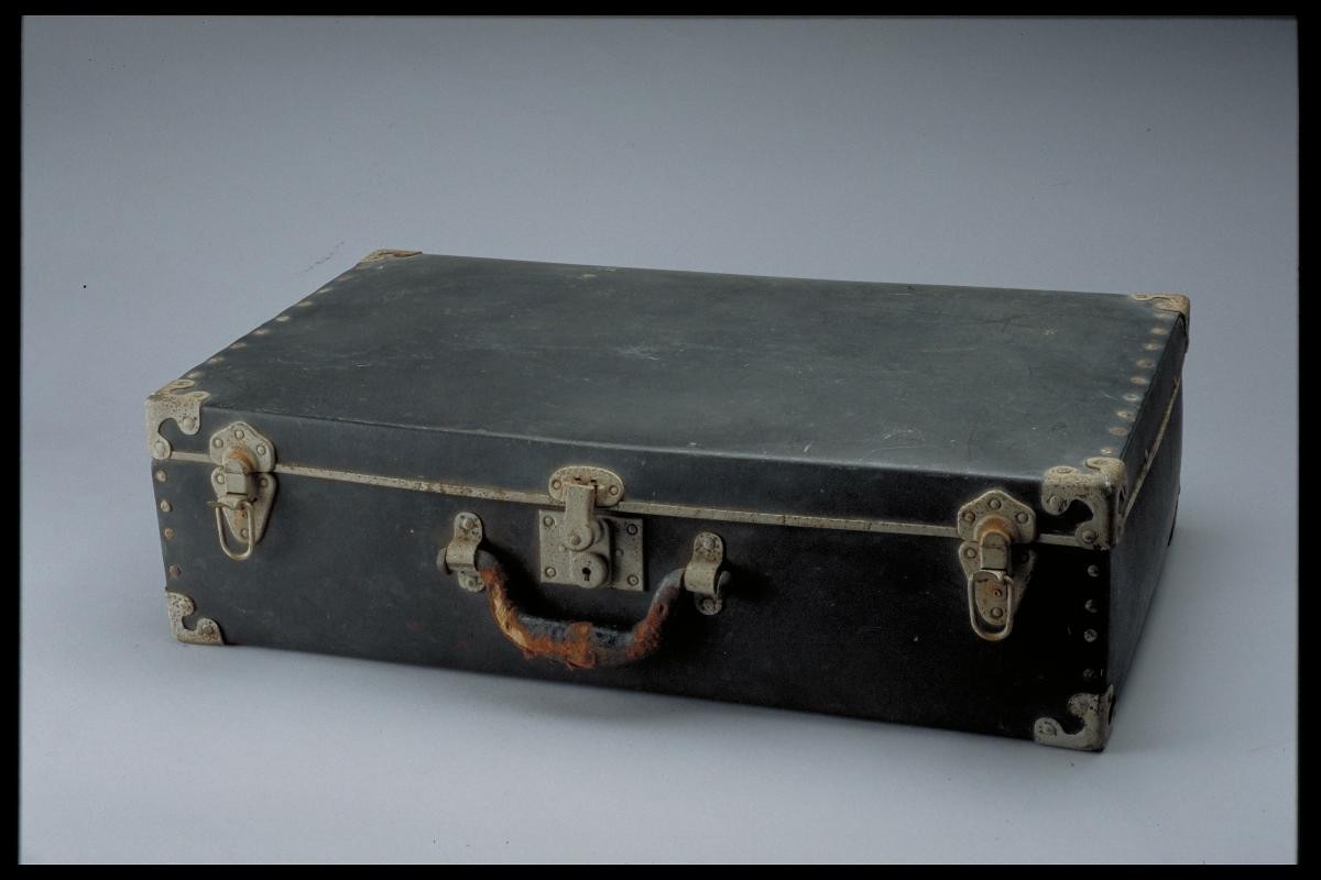 Suitcase of seaman Wang San Woo
