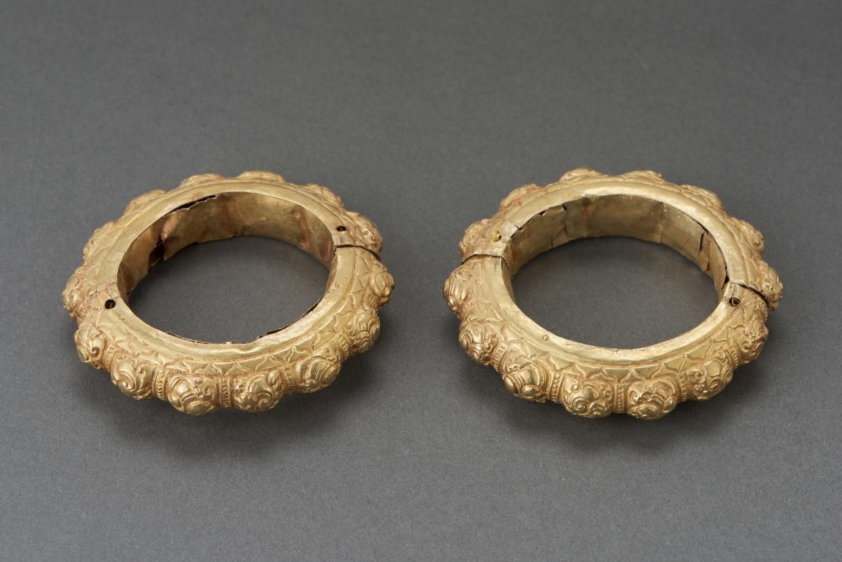 Pair of repoussé gold sheet bracelets