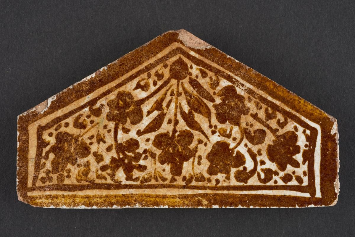 Lustre hexagonal tile