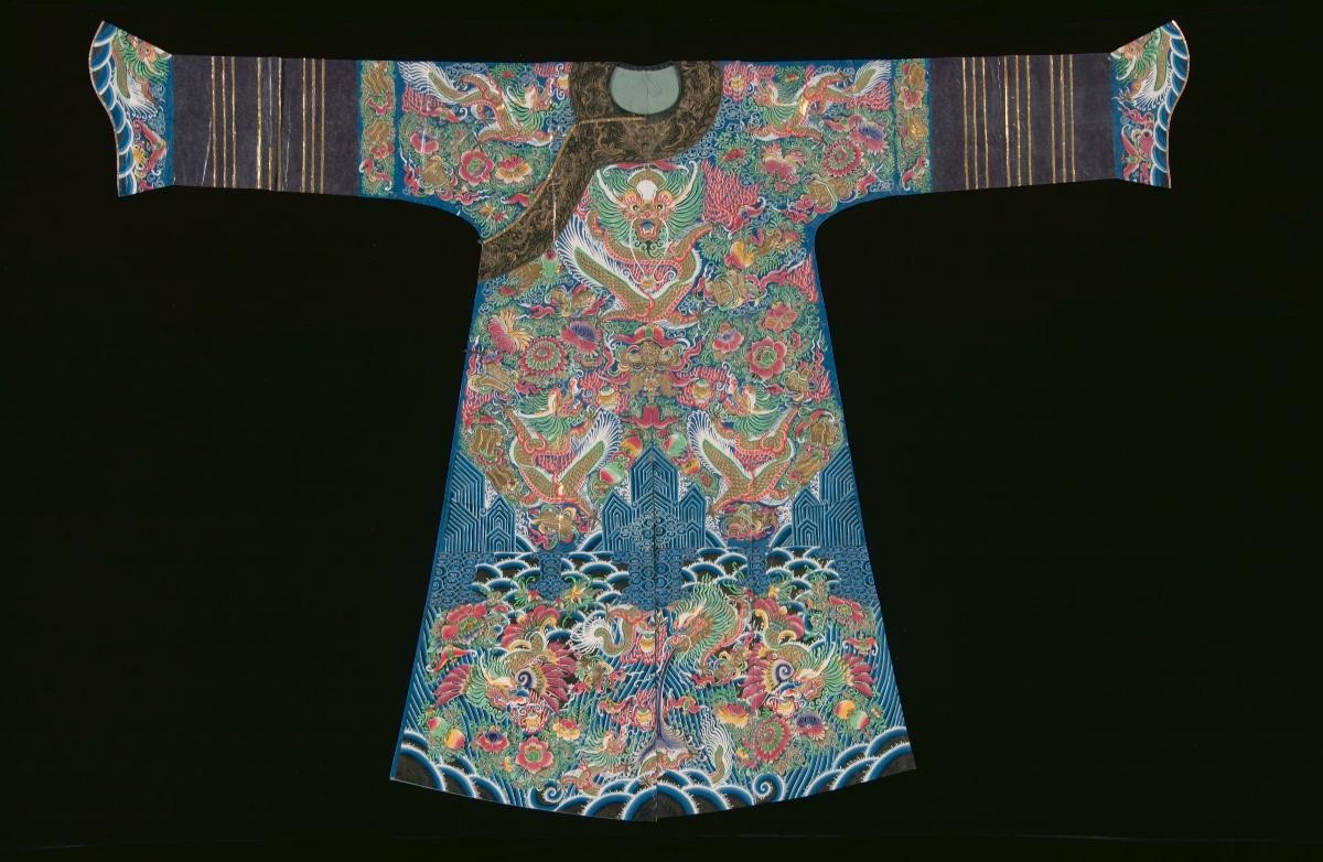 A paper robe