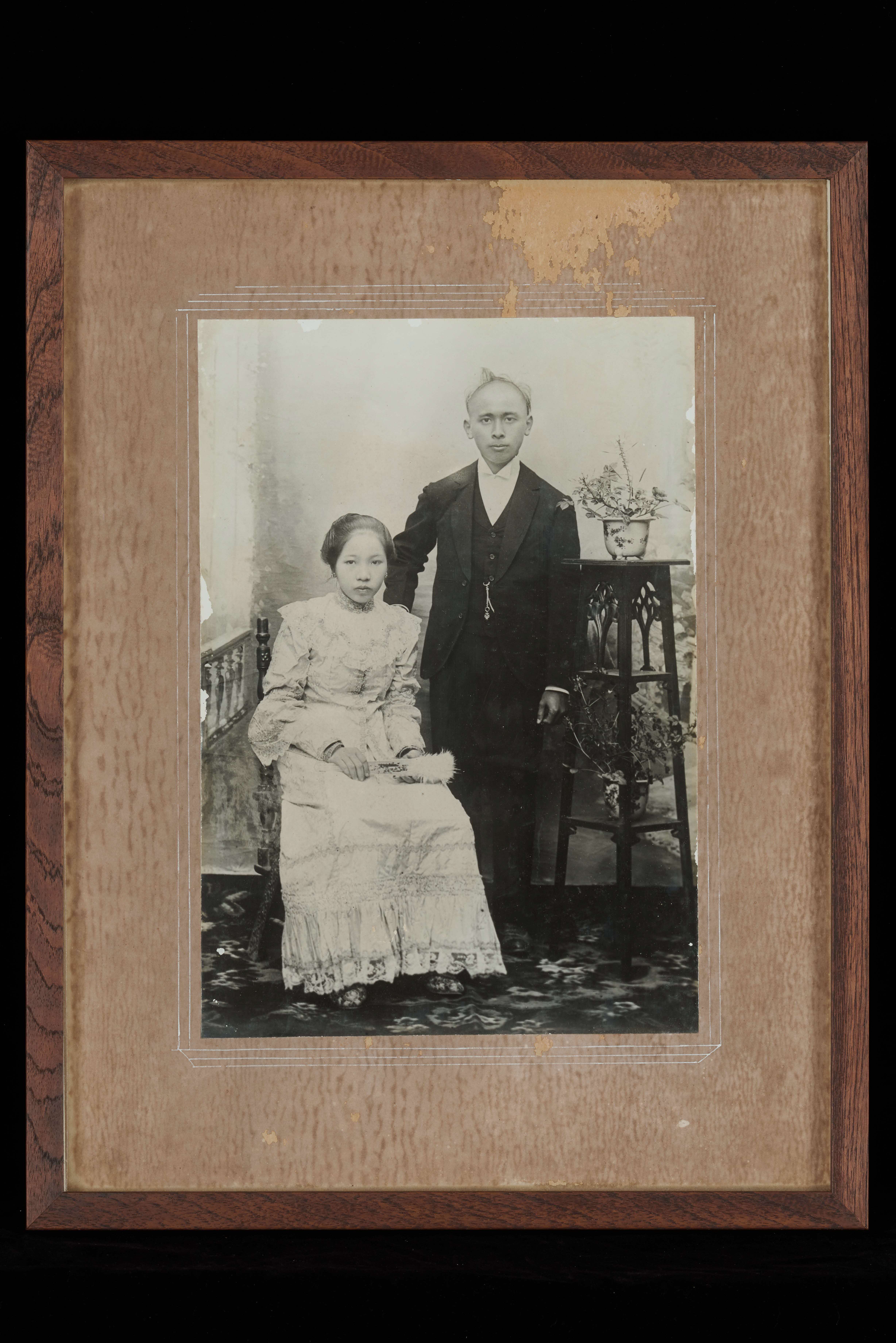 Peranakan Chinese Women and White Lingerie Dresses