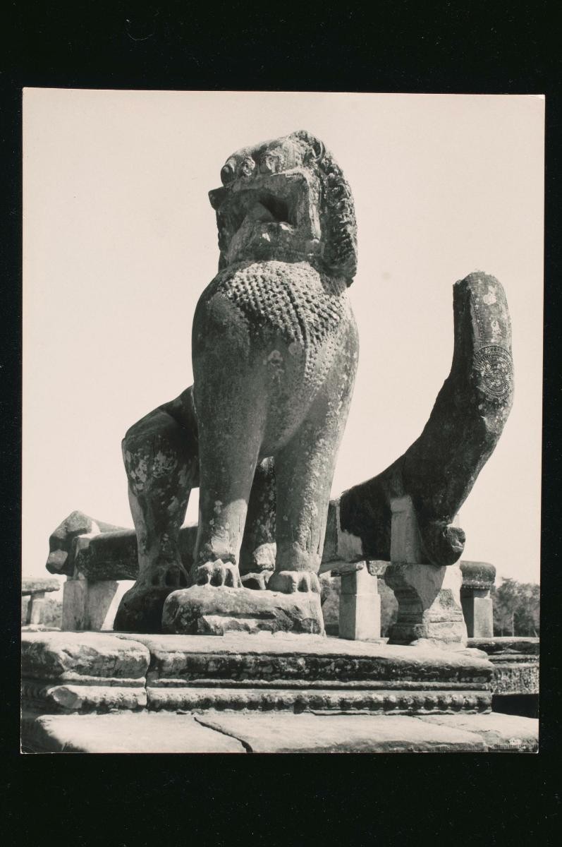 A view of Angkor by Loke Wan Tho