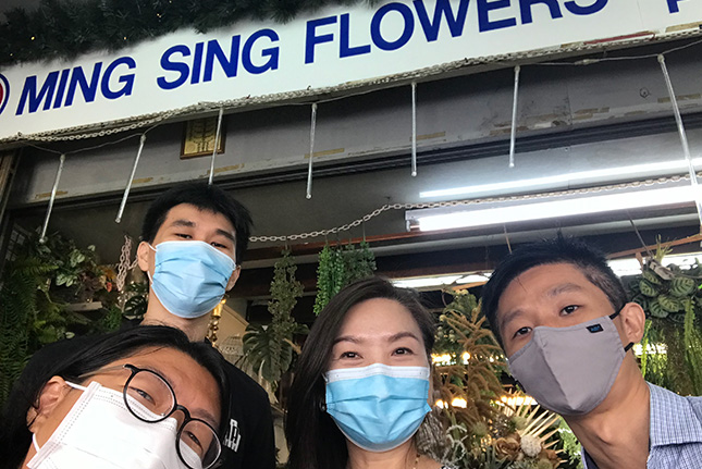 Volunteer Owner with Volunteers 1 at Ming Sing Flowers