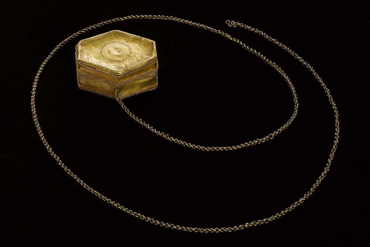 Gold box with chain