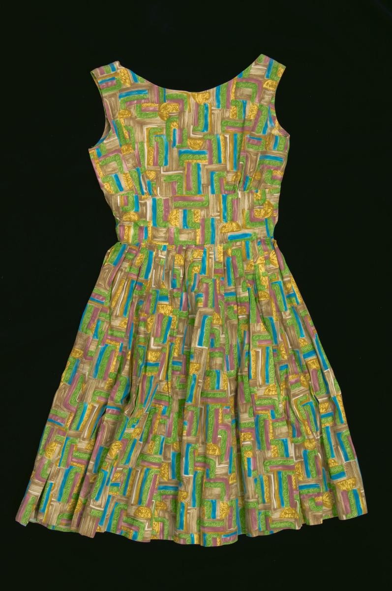 Green sleeveless dress
