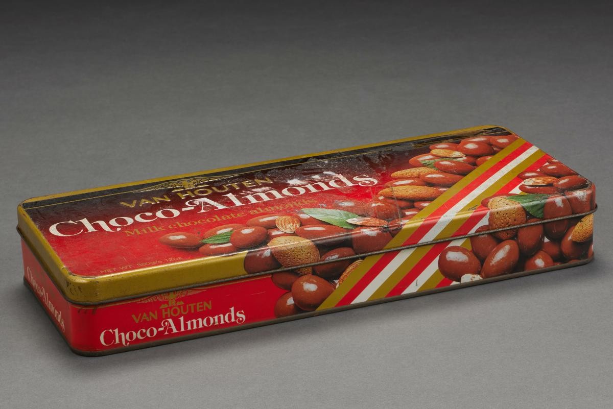 Van Houten choco-almonds tin